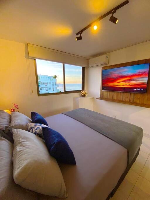 Apartment Exclusive Beachfront Penthouse: Private Pool, Amazing View