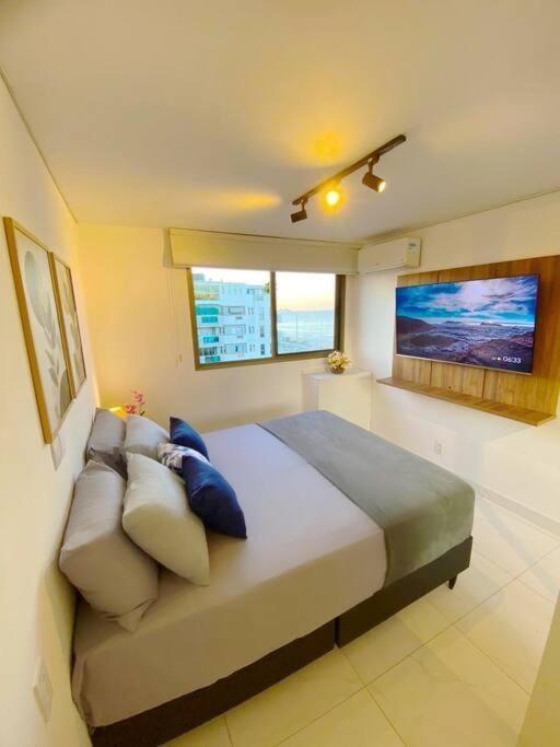 Exclusive Beachfront Penthouse: Private Pool, Amazing View